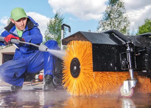 Top-Rated Power Washing Omaha Services for Residential Properties